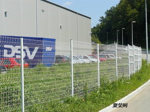 隔离护栏网 打造安全有序的景区、果园与工厂环境